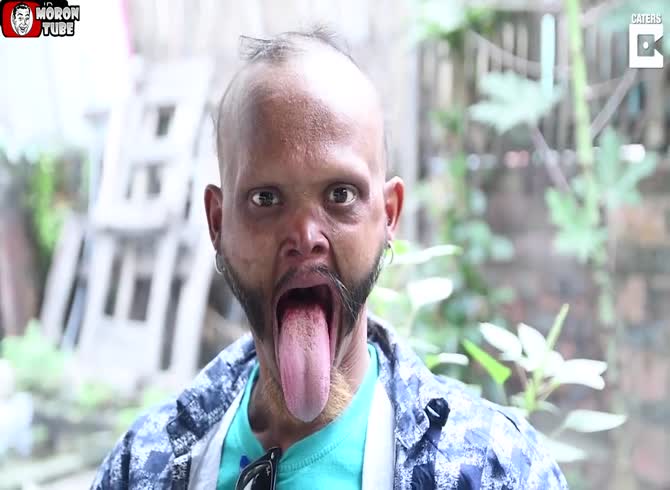 Video :Nepal - He can use his tongue to touch his forehead